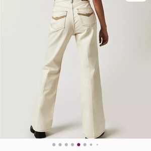 Levi’s Premium 70s High Flare Women's Cream Jeans